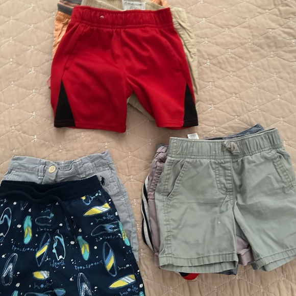 Bundle of 18 months, 24 months , 2 T shorts (10pcs) - Picture 3 of 14